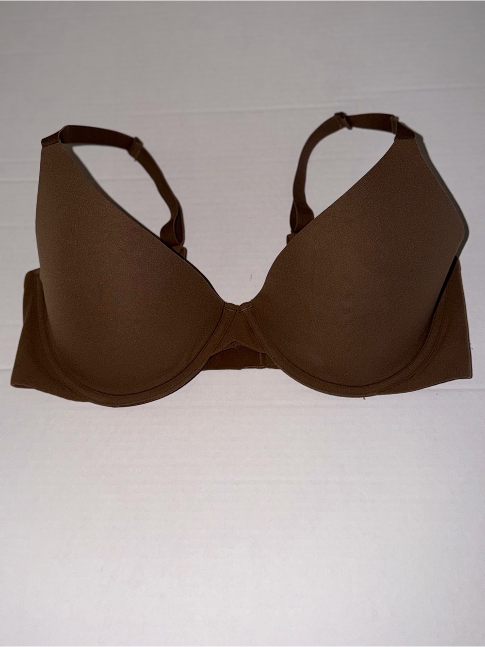 SKIMS Smooth Molded Bra in Brown
